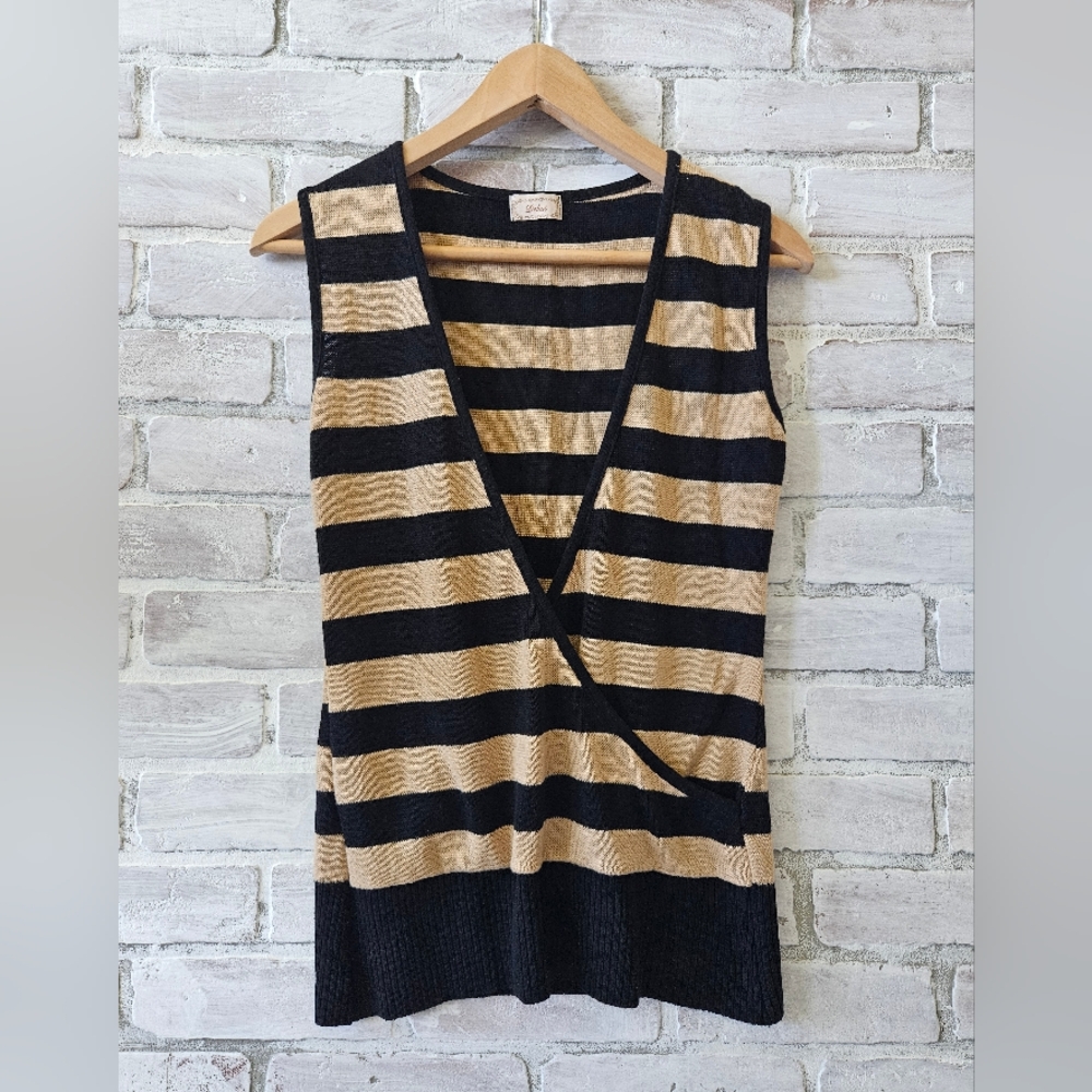 Debut Black & Tan Striped Sleeveless Sweater